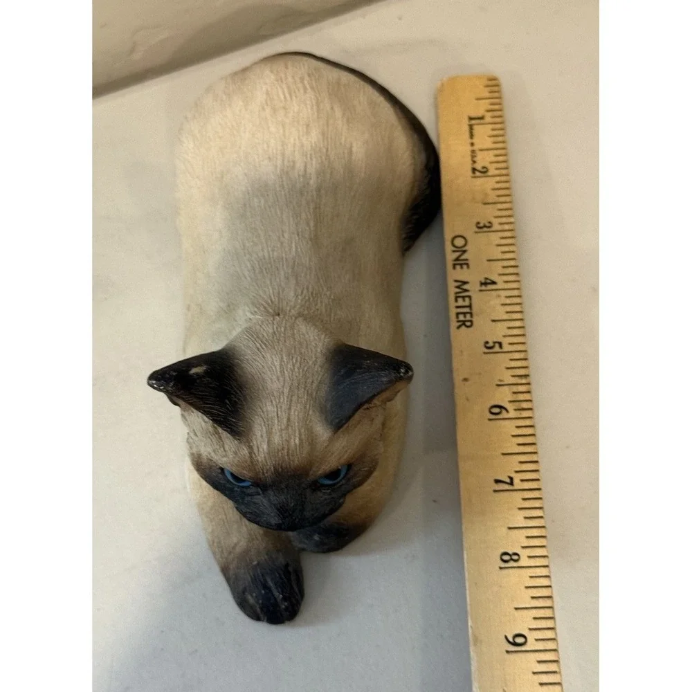 1983 Creations by Carole Siamese Cat Figurine Vintage Collectible CC40508